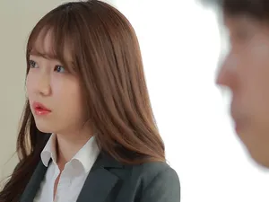 Anh trai “phạt” đứa ghệ học dốt bị điểm kém