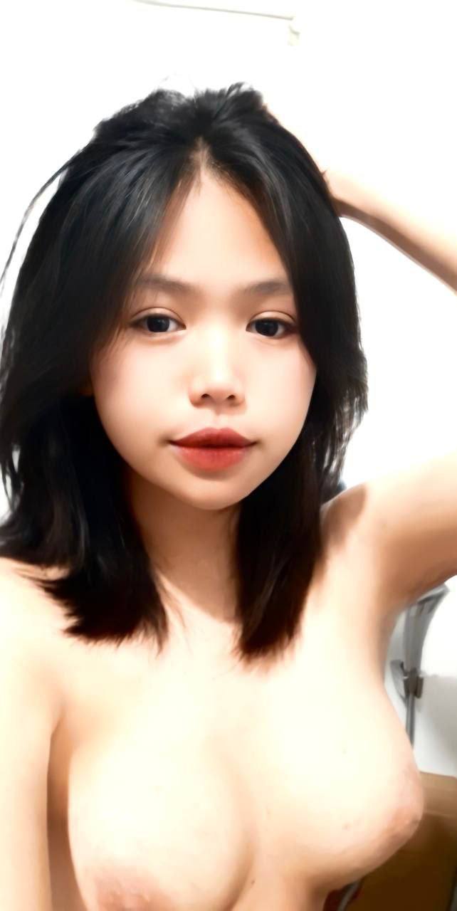 Cô nữ giúp việc gợi cảm